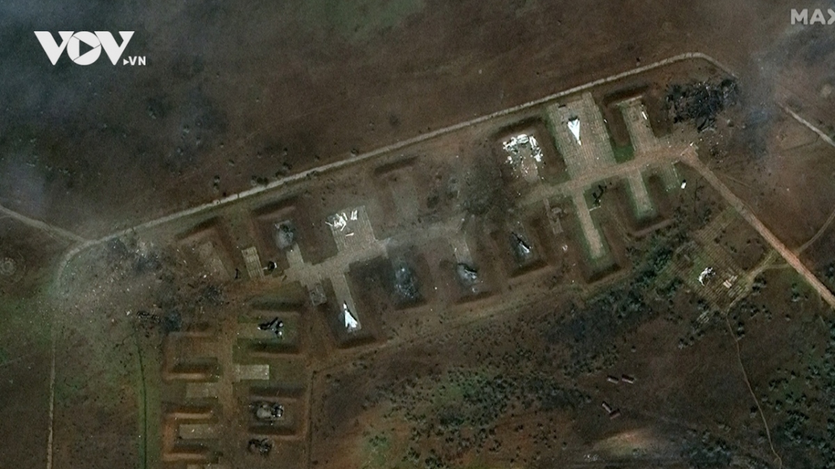 Hình ảnh vệ tinh tiết lộ thiệt hại tại căn cứ không quân Nga ở Crimea